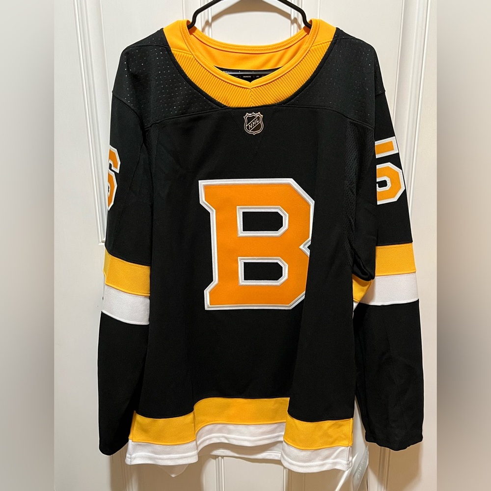 NWT Custom Boston Bruins Jersey, Erik Haula